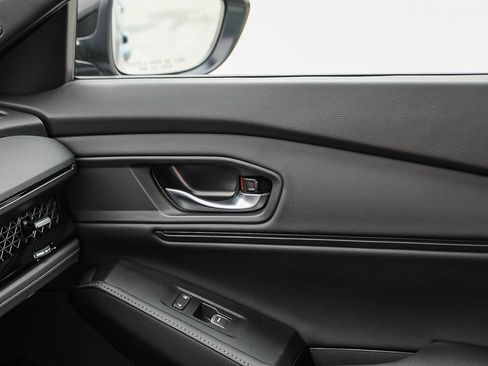 Used 2025 Honda Accord Sport image 21