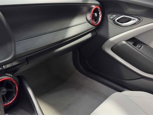 Used 2019 Chevrolet Camaro LT image 24