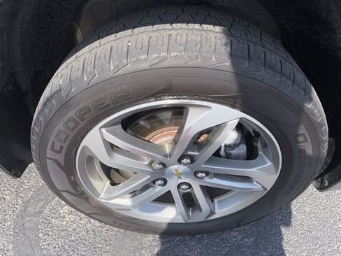 Used 2017 Chevrolet Equinox Premier w/ Enhanced Convenience Package AWD/4WD image 25