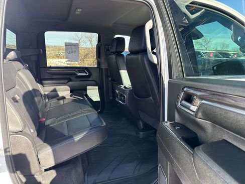 Used 2024 Chevrolet Silverado 3500 LTZ w/ LTZ Convenience Package image 22