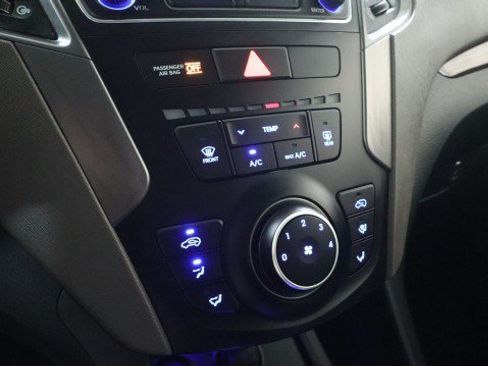 Used 2018 Hyundai Santa Fe Sport AWD/4WD image 16
