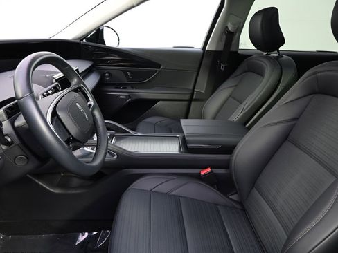 New 2026 Lincoln Nautilus Reserve image 13