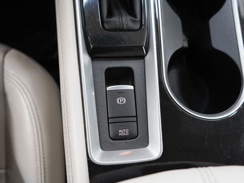 Used 2022 Nissan Altima 2.5 Platinum AWD/4WD image 23