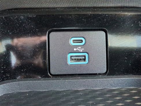 Used 2022 Ford Mustang Mach-E Premium image 25