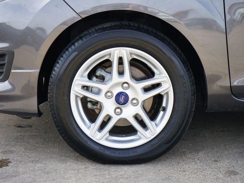 Used 2017 Ford Fiesta SE image 14