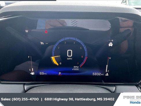 Used 2025 Chevrolet TrailBlazer RS w/ Convenience Package FWD image 14