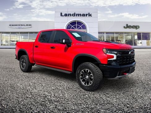 Used 2024 Chevrolet Silverado 1500 ZR2 w/ Technology Package image 1