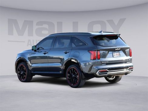 Used 2023 Kia Sorento SX image 2