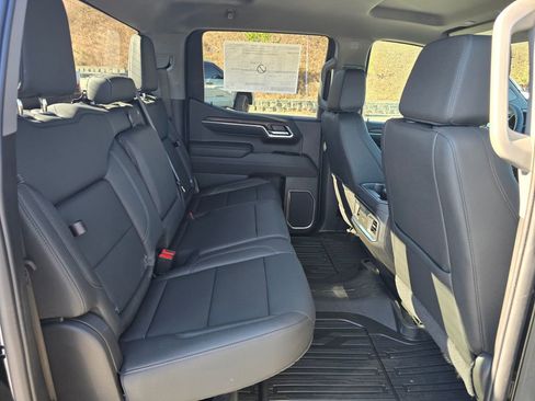 New 2026 GMC Sierra 1500 SLT w/ SLT Premium Package image 24