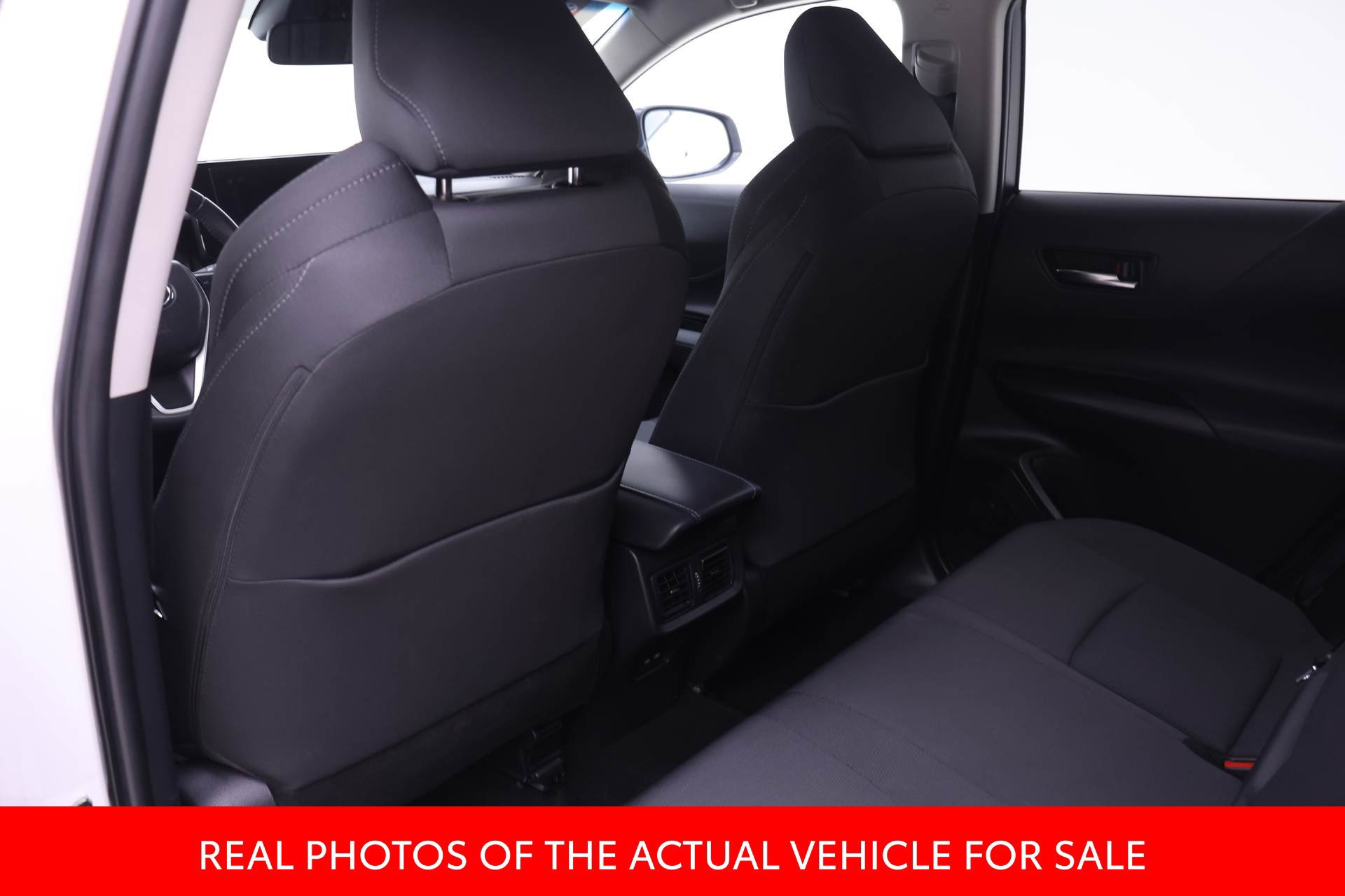 Used 2023 Toyota Venza LE AWD/4WD image 11