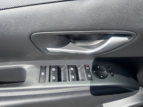 New 2026 Hyundai Tucson SE image 23