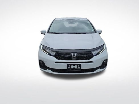 Used 2026 Honda Odyssey Touring image 2