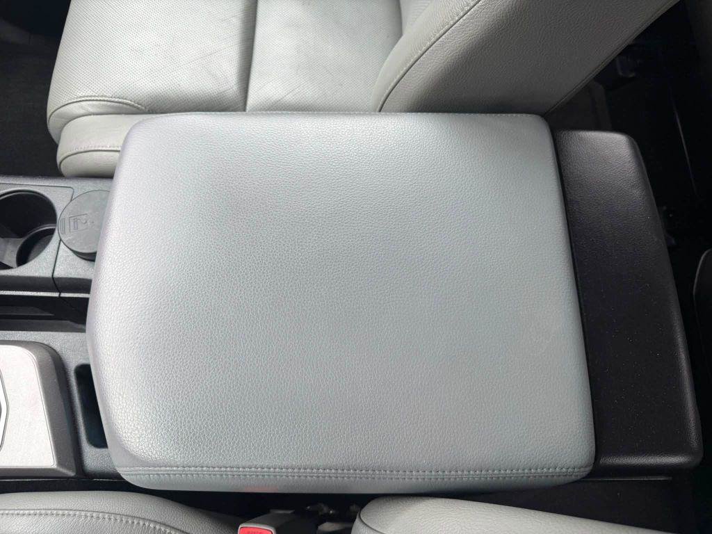 Used 2014 Toyota Sequoia Platinum RWD image 19