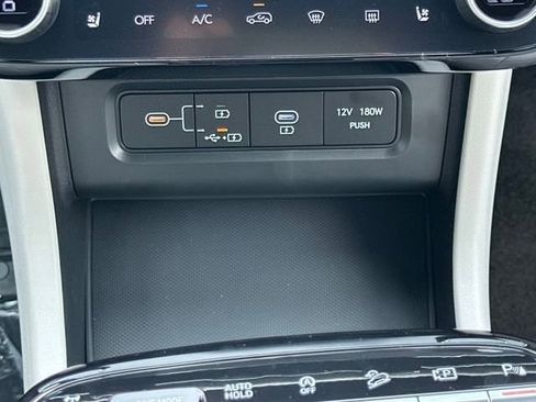 New 2025 Hyundai Tucson Limited image 26