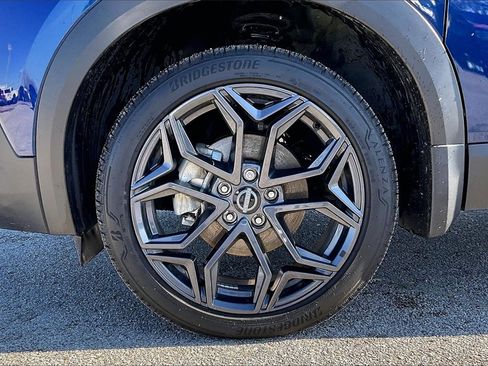 Used 2025 Nissan Kicks SR image 34