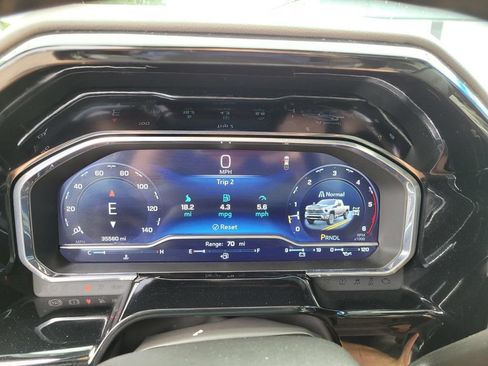 Used 2025 Chevrolet Silverado 2500 ZR2 w/ Technology Package AWD/4WD image 35