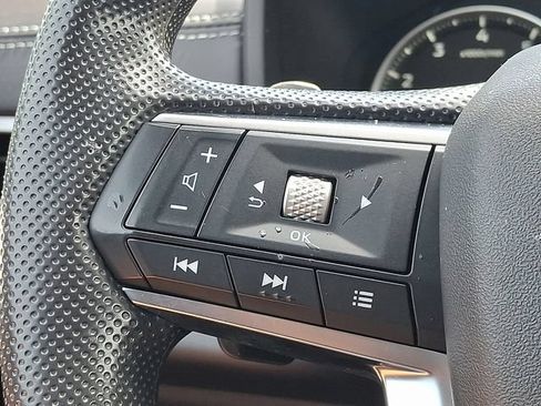Used 2023 Mitsubishi Outlander ES FWD image 20