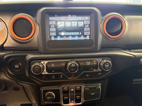 Used 2020 Jeep Gladiator Sport w/ Quick Order Package 24S image 20