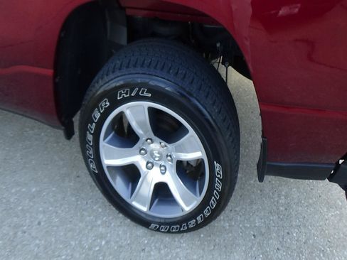 Used 2025 RAM 1500 Tradesman AWD/4WD image 9