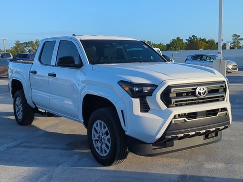 Certified 2024 Toyota Tacoma SR image 3