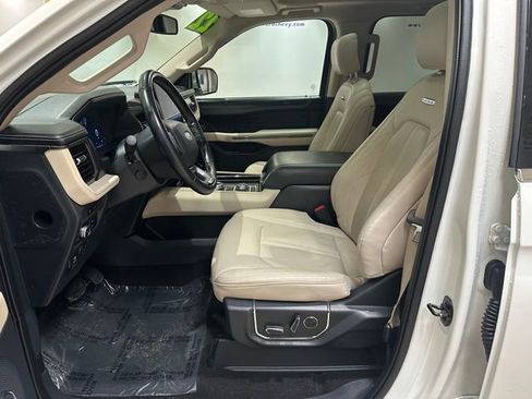 Used 2022 Ford Expedition Platinum image 7