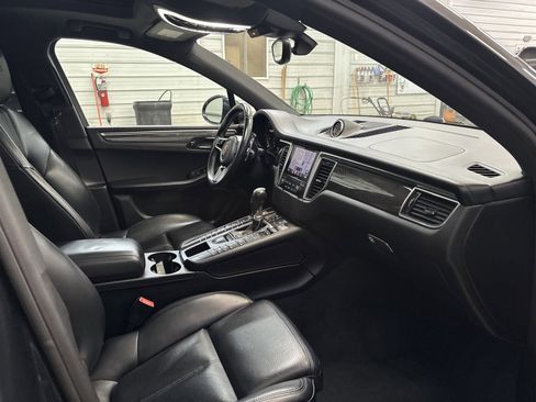 Used 2018 Porsche Macan GTS image 24