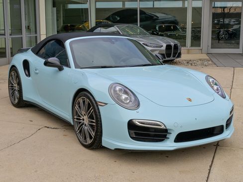 Used 2015 Porsche 911 Turbo image 3