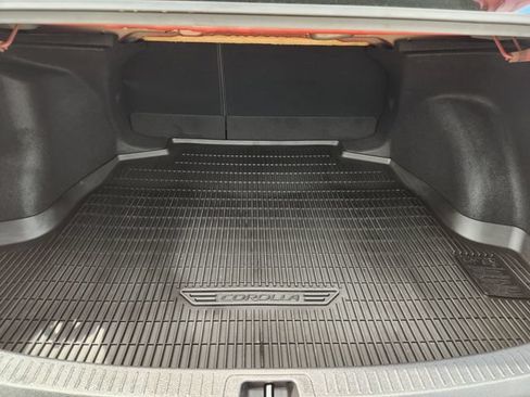 Used 2022 Toyota Corolla SE FWD image 22