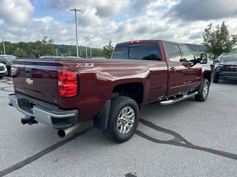 Used 2017 Chevrolet Silverado 3500 LT w/ LT Convenience Package AWD/4WD image 7