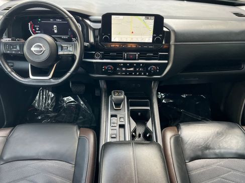 Certified 2024 Nissan Pathfinder Platinum w/ Cargo Package image 4