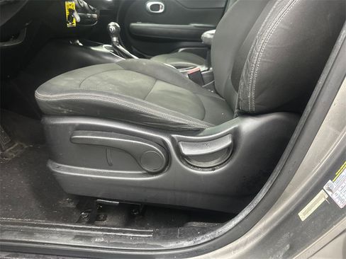 Used 2014 Kia Soul Base image 10