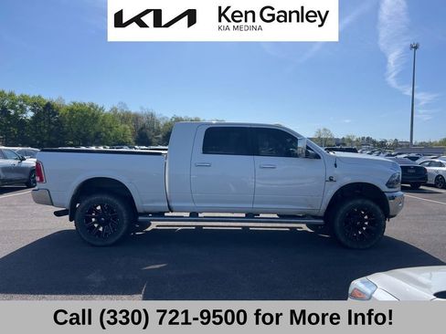 Used 2018 RAM 2500 Laramie AWD/4WD image 4