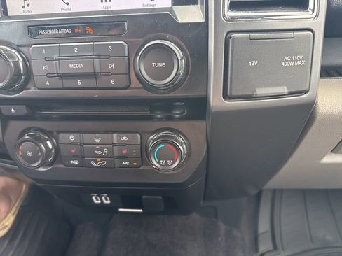 Used 2017 Ford F150 XLT w/ Equipment Group 302A Luxury image 31