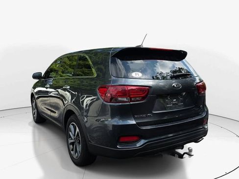 Used 2020 Kia Sorento FWD V6 image 8