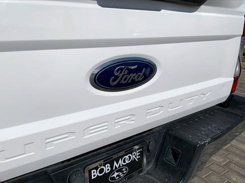Used 2019 Ford F250 XL w/ Power Equipment Group image 23
