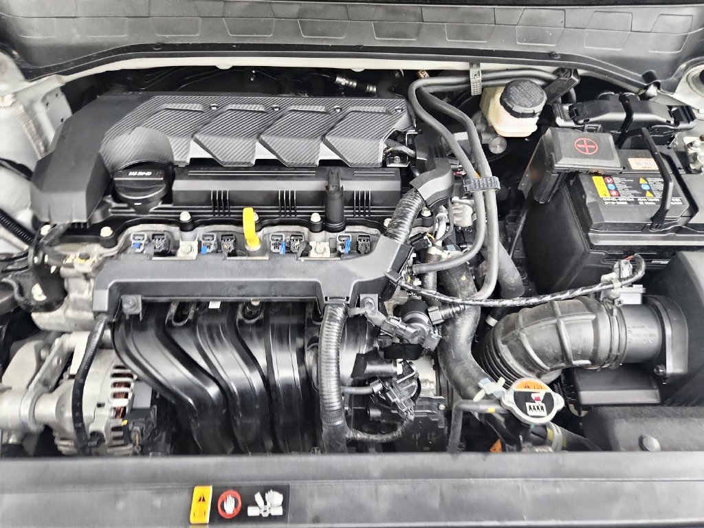 Used 2025 Hyundai Venue SEL FWD image 38