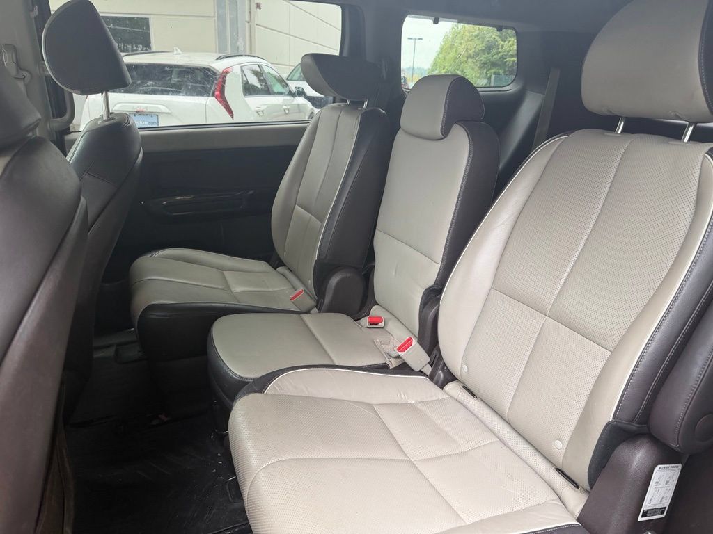 Used 2018 Kia Sedona SX Limited FWD image 18