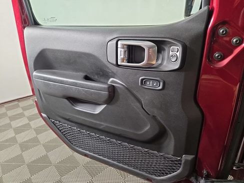 Used 2022 Jeep Wrangler Unlimited Sport AWD/4WD image 28
