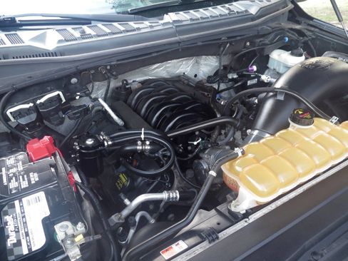 Used 2015 Ford F150 Lariat image 35