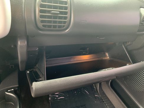 Used 1998 Dodge Ram 1500 Truck Quad Cab 6.5-ft. Bed 4WD image 18