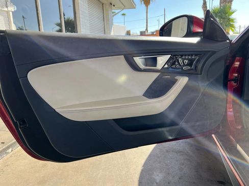 Used 2015 Jaguar F-TYPE S image 20