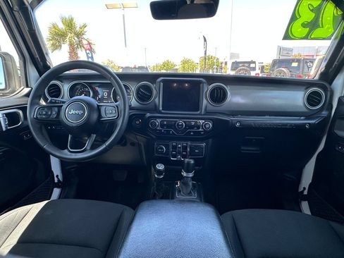 Used 2023 Jeep Wrangler Unlimited w/ 8.4" Radio Group AWD/4WD image 20