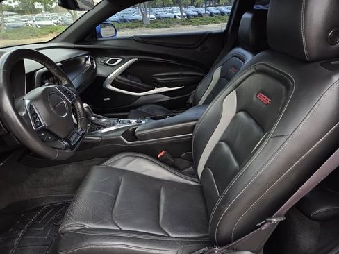 Used 2017 Chevrolet Camaro SS RWD image 15