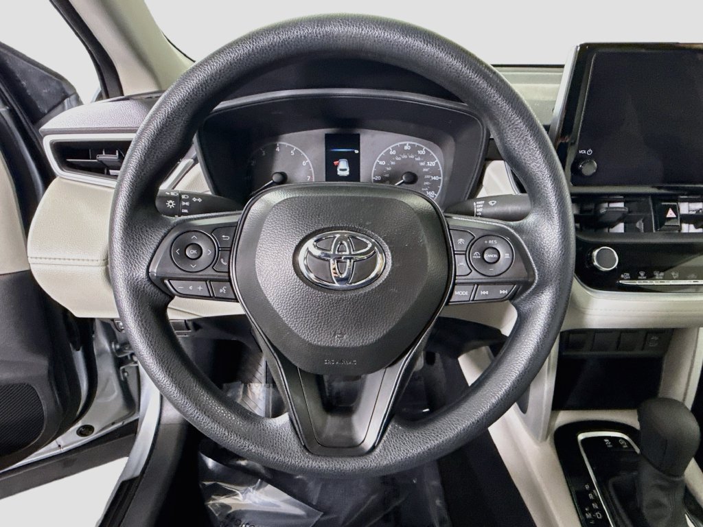 Certified 2025 Toyota Corolla Cross L FWD image 19