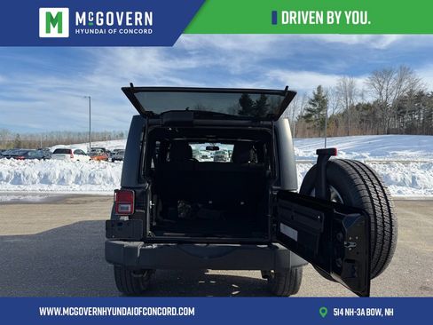 Used 2018 Jeep Wrangler Unlimited Sport S image 22