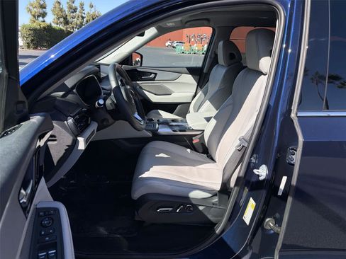 Used 2024 Acura MDX w/ Technology Package AWD/4WD image 12