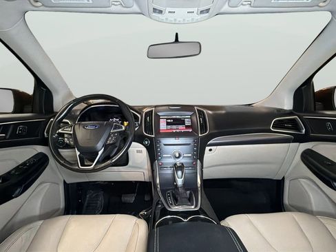 Used 2015 Ford Edge Titanium FWD image 31