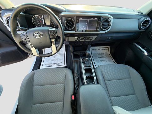 Used 2020 Toyota Tacoma SR5 image 14
