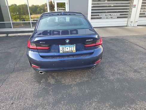 Used 2019 BMW 330i xDrive Sedan w/ Convenience Package AWD/4WD image 13