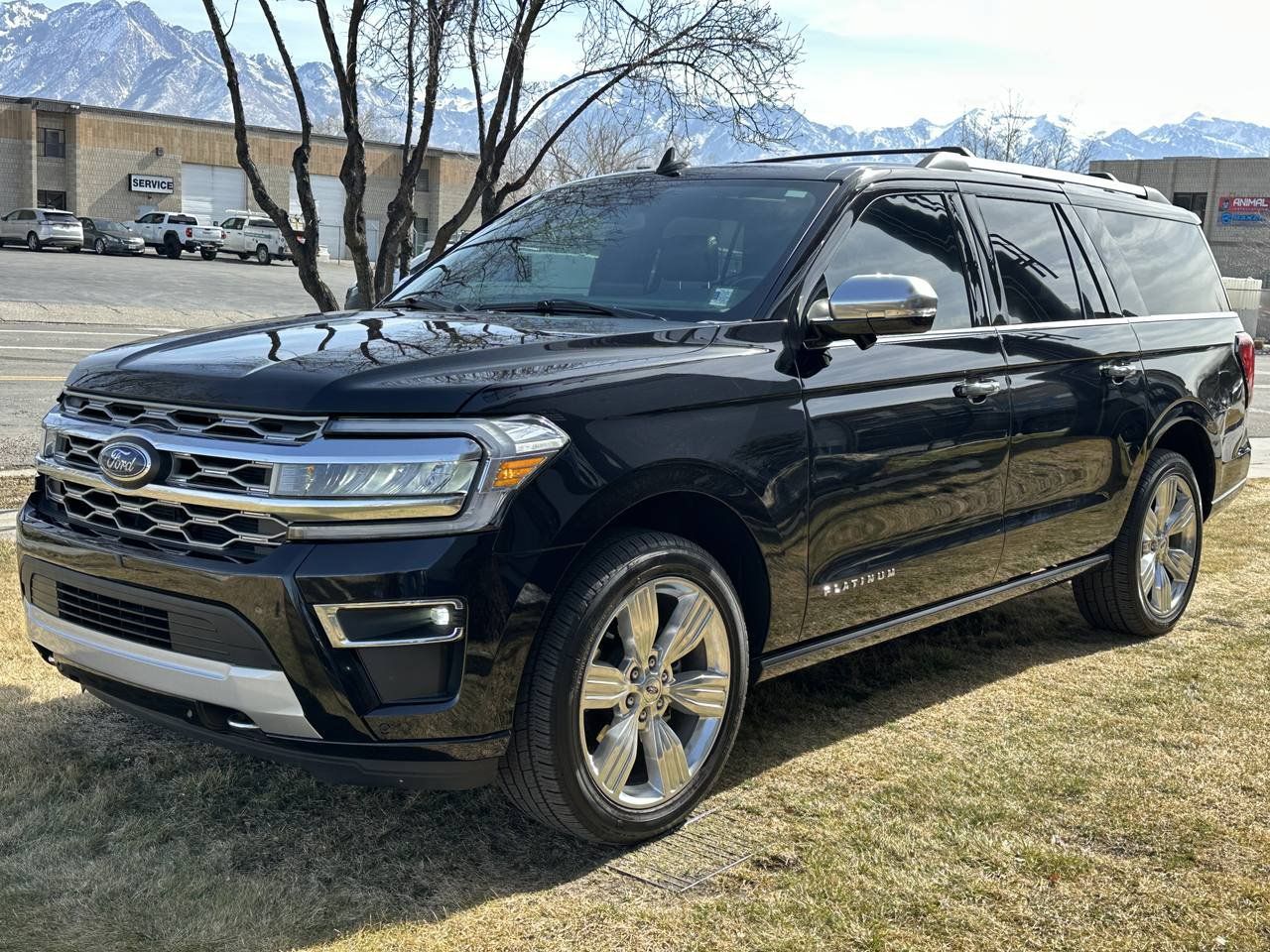 Used 2024 Ford Expedition Max Platinum AWD/4WD image 12